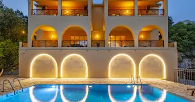 Villa 4 bedrooms in Nissaki, Greece