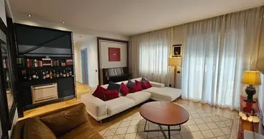 Wohnung 3 zimmer in Tirana, Albanien