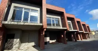 Dom 4 pokoi w Lymanka, Ukraina