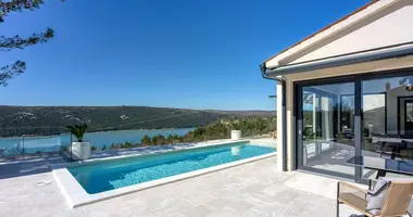 Villa 2 chambres dans Rabac, Croatie