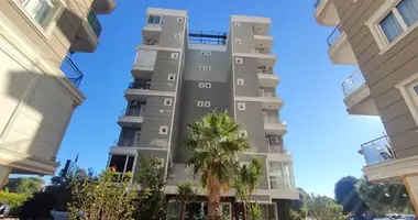 Wohnung 4 zimmer in Muratpasa, Türkei