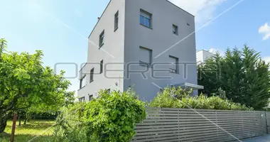 Casa 5 habitaciones en Zagreb, Croacia