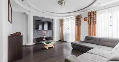 Дом 5 комнат в Марки, Польша