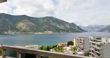 Квартира 2 спальни в Доброта, Черногория