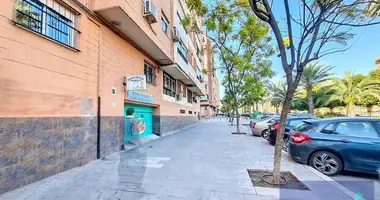 Commercial property 1 373 m² in Alicante, Spain