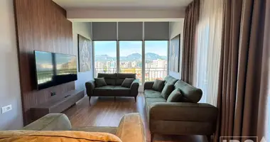 Wohnung 3 zimmer in Tirana, Albanien