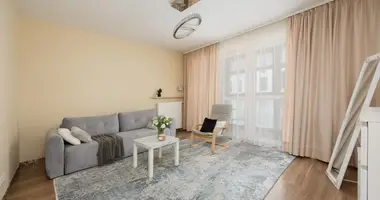 Квартира 2 комнаты в Варшава, Польша