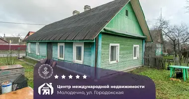 Haus in Maladsetschna, Belarus