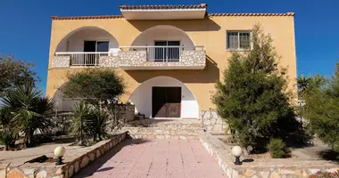 Villa en Agia Eirini Lefkosia, Chipre