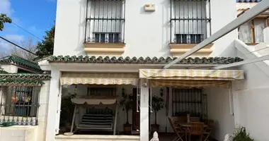 Dom 4 pokoi w San Pedro Alcantara, Hiszpania