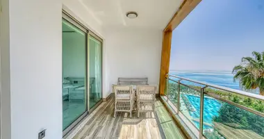 Mieszkanie 4 pokoi w Alanya, Turcja