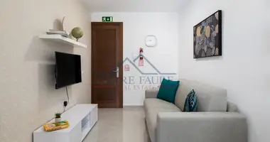 Attique 1 chambre dans Hamrun, Malte