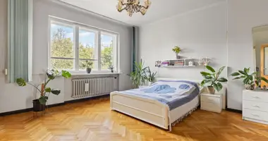 Дом 4 комнаты в Варшава, Польша