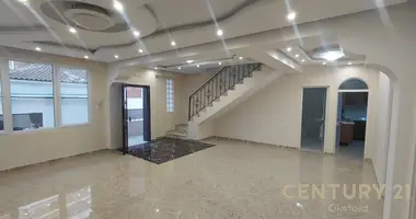 TWO-STOREY VILLA FOR RENT – ELBASAN STREET w Tirana Municipality, Albania
