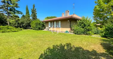 Villa 8 habitaciones en Padenghe sul Garda, Italia