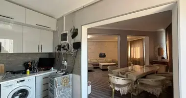 Apartamento 4 habitaciones en Tiflis, Georgia