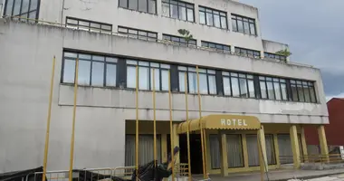 Отель 3 308 м² в Mesao Frio, Португалия