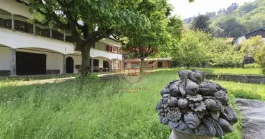 Вилла 5 комнат в Stresa, Италия