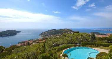 4 bedroom apartment in France