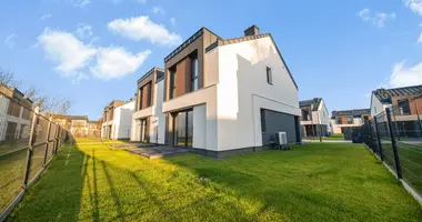 Duplex 3 chambres dans Lomianki Dolne, Pologne