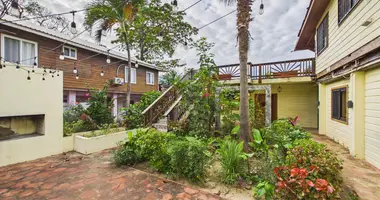 Дом 7 спален в Sandy Bay, Гондурас