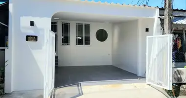 Townhouse 2 bedrooms in Si Sunthon, Thailand