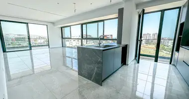Penthouse 3 chambres dans Demos Agiou Athanasiou, Chypre