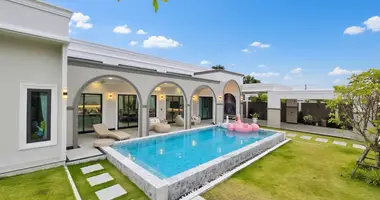 4 bedroom house in Nong Prue, Thailand