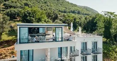 Отель в Херцег-Нови, Черногория