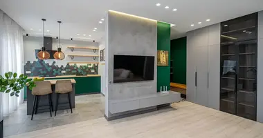 Apartamento 3 habitaciones en Kopishche, Belarús