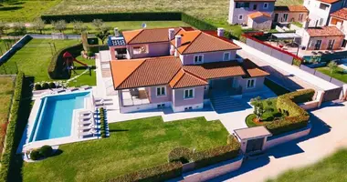 Villa 5 bedrooms in Grad Porec, Croatia