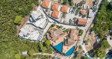 Villa 3 chambres dans Lustica, Monténégro