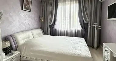 Apartamento 3 habitaciones en Minsk, Belarús
