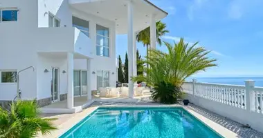7 bedroom house in Spain