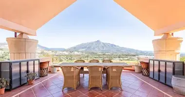 5 bedroom apartment in San Pedro Alcantara, Spain