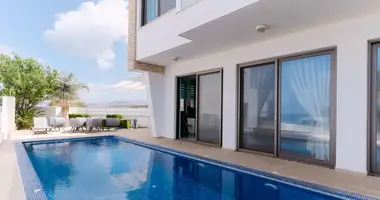 Willa 4 pokoi w Peyia, Cypr