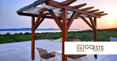 Maison 2 chambres dans Opcina Dezanovac, Croatie