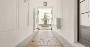 Mieszkanie 2 pokoi w Warszawa, Polska