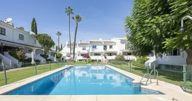 Maison 4 chambres dans San Pedro Alcantara, Espagne