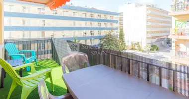 Mieszkanie 3 pokoi w Lloret de Mar, Hiszpania