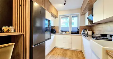 Квартира 4 комнаты в Варшава, Польша