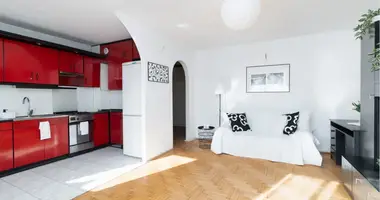 Квартира 3 комнаты в Варшава, Польша