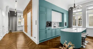 Wohnung 4 zimmer in Warschau, Polen
