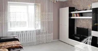 Apartamento 3 habitaciones en Muchaviecki sielski Saviet, Belarús