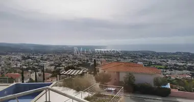 Investition in Pano Arodes, Zypern