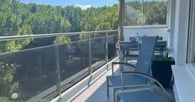 3 bedroom apartment in Gava, Spain