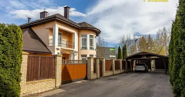 Maison dans Valiarjanava, Bélarus