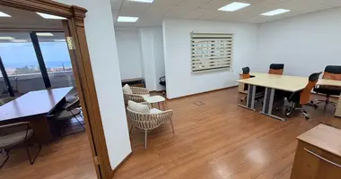 Pomieszczenie biurowe w Agios Georgios, Cypr