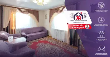 Casa en Smalyavichy, Belarús