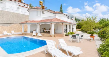 Villa 5 zimmer in Mahmutlar, Türkei